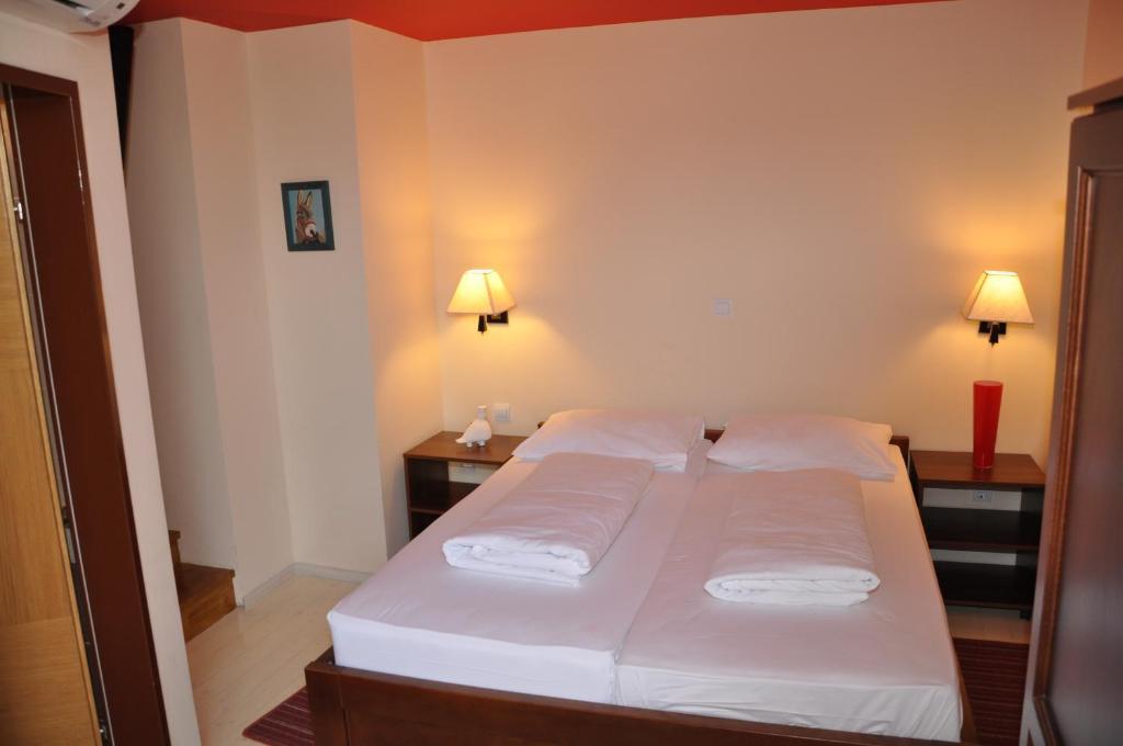 Hotel Carpymore Biograd Na Moru Quarto foto