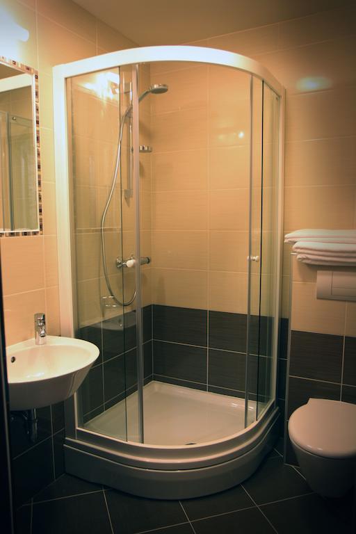 Hotel Carpymore Biograd Na Moru Quarto foto